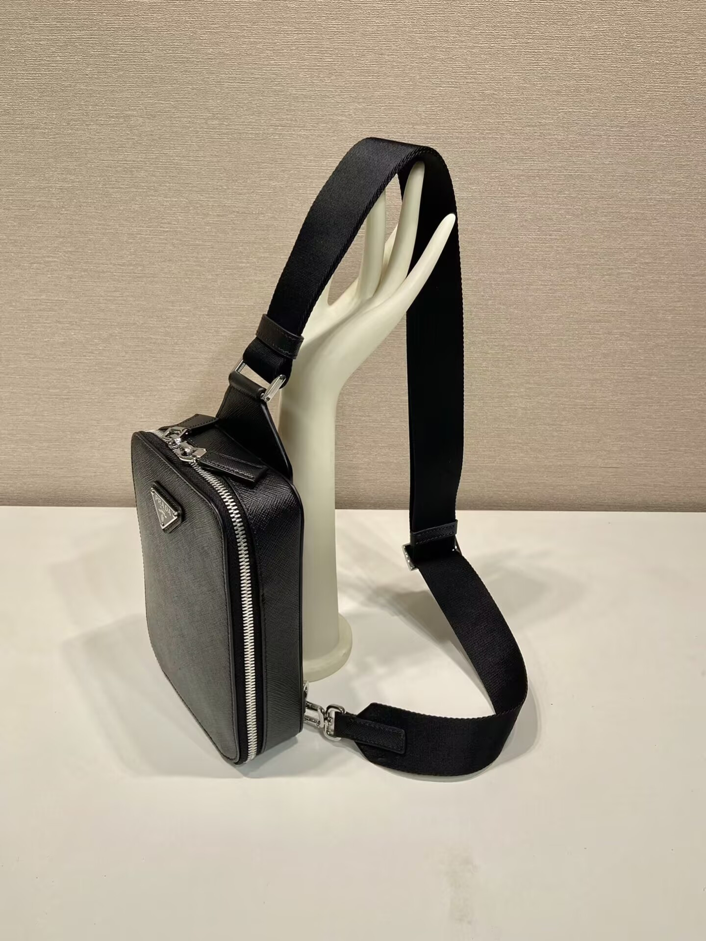 Pra*a Brique Saffiano Leather Bag 14x20x5cm