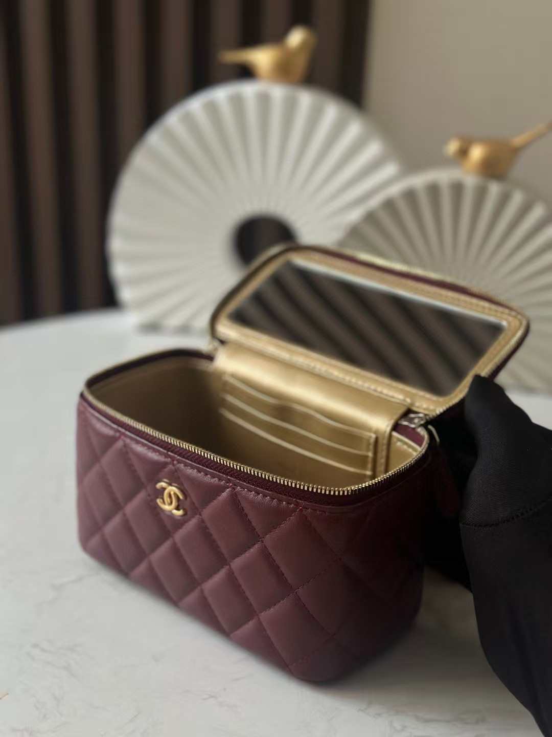 Ch**el Vanity With Chain 9.5x17x8cm