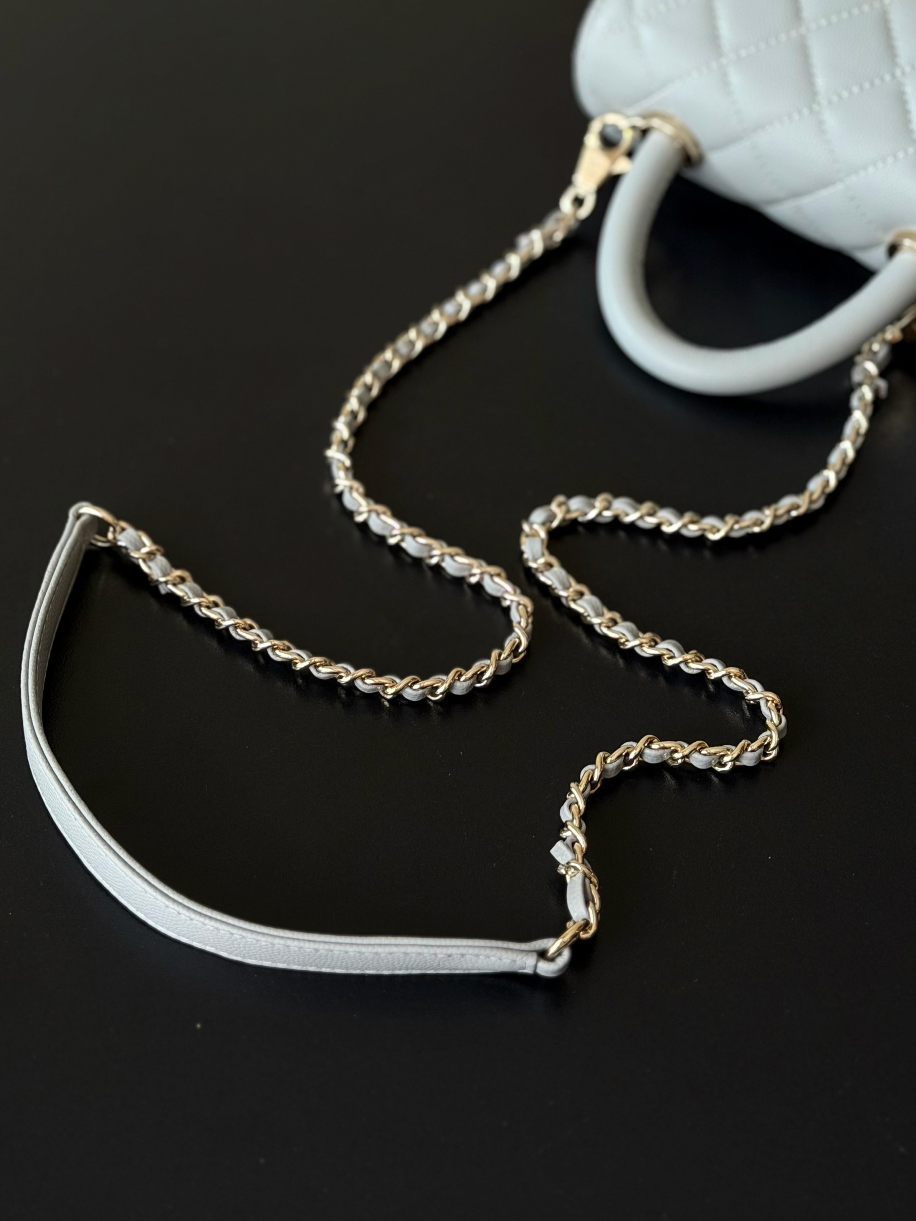 Ch**el mini coco handle 13x19x9cm
