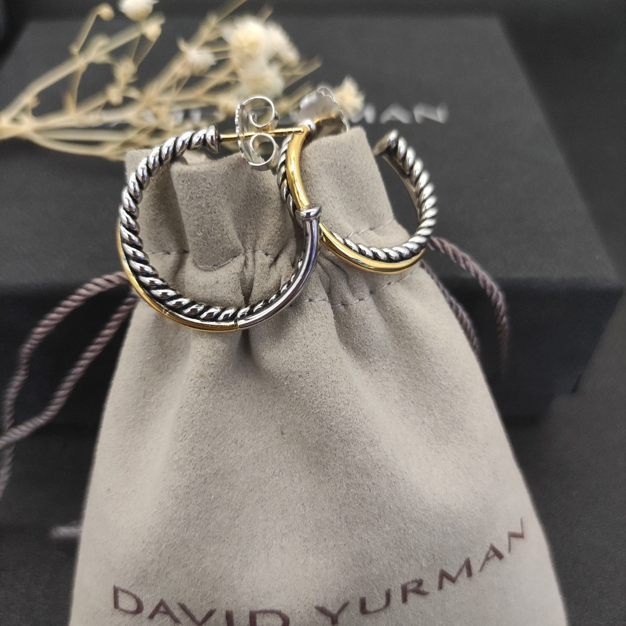 David Yurman lemniscate Earrings(Inner diameter about 2cm)