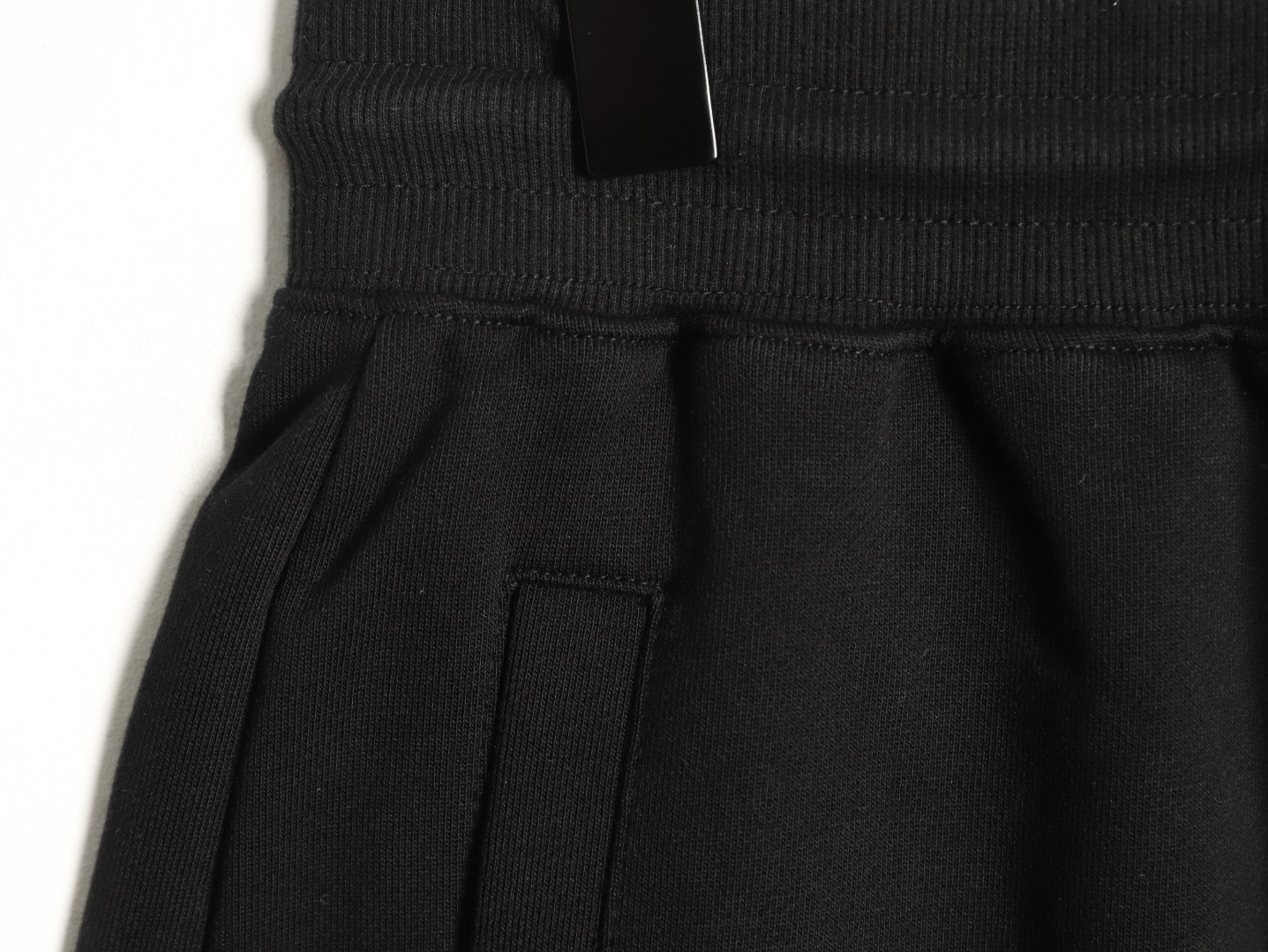 Ch*0me He**ts shorts