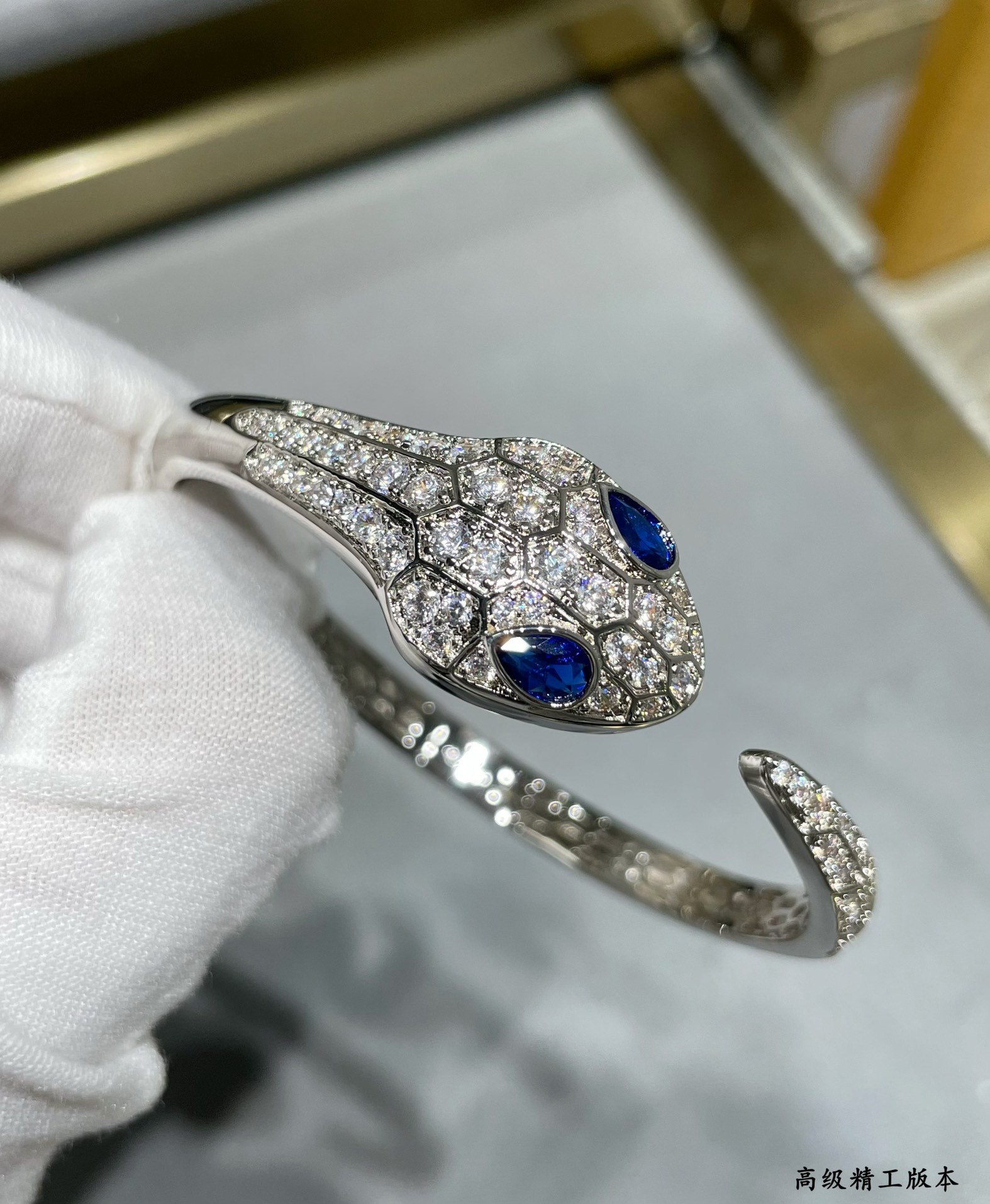 Bv1g*ai Full D1am0nd Open Snake Bracelet