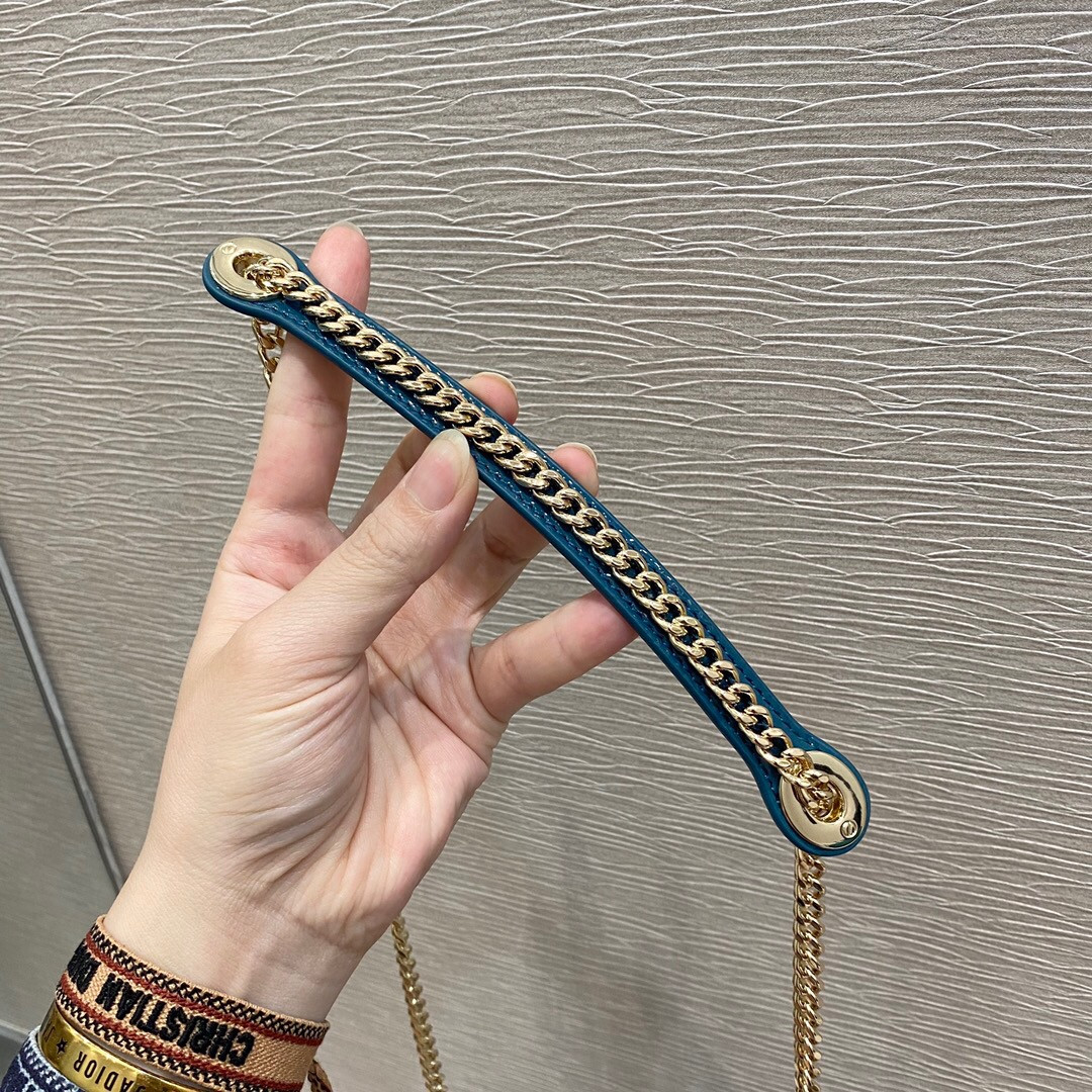 Mini Lady D10r Bag 6.5 x 6 x 3 inches