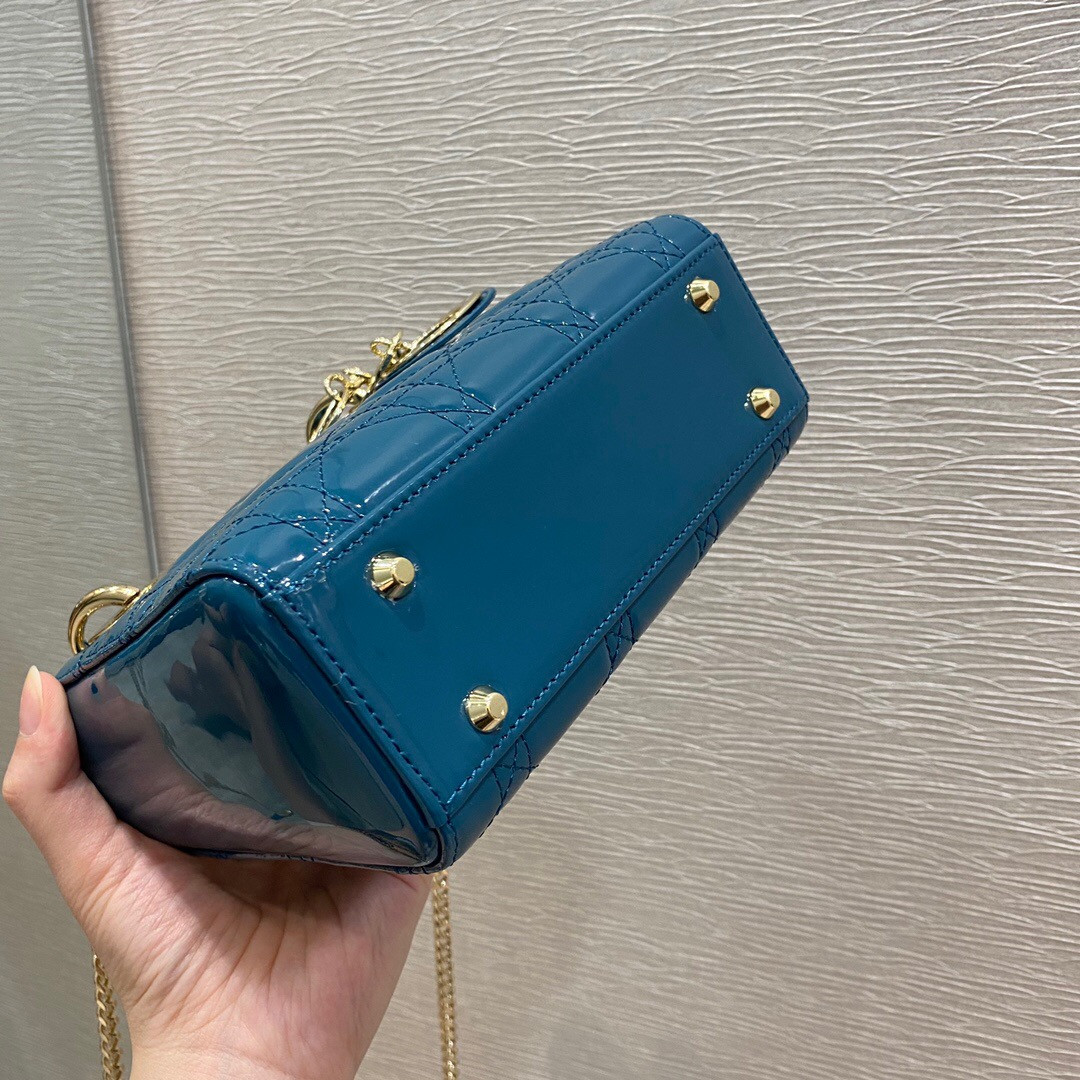 Mini Lady D10r Bag 6.5 x 6 x 3 inches