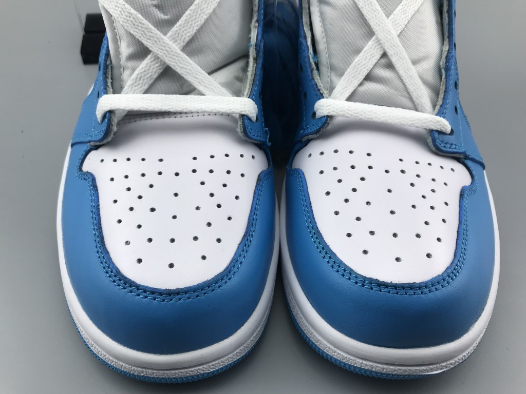 UA AIR JORDAN 1 RETRO HIGH OG "UNC"