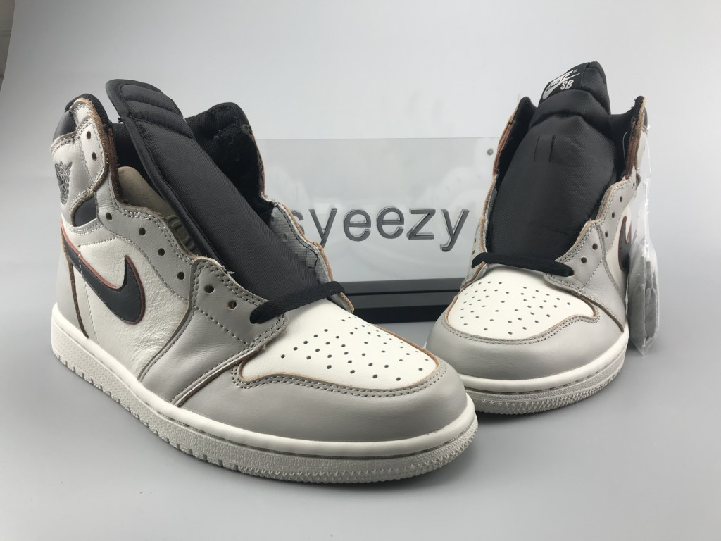 UA AIR JORDAN 1 RETRO HIGH SB "NYC TO PARIS"