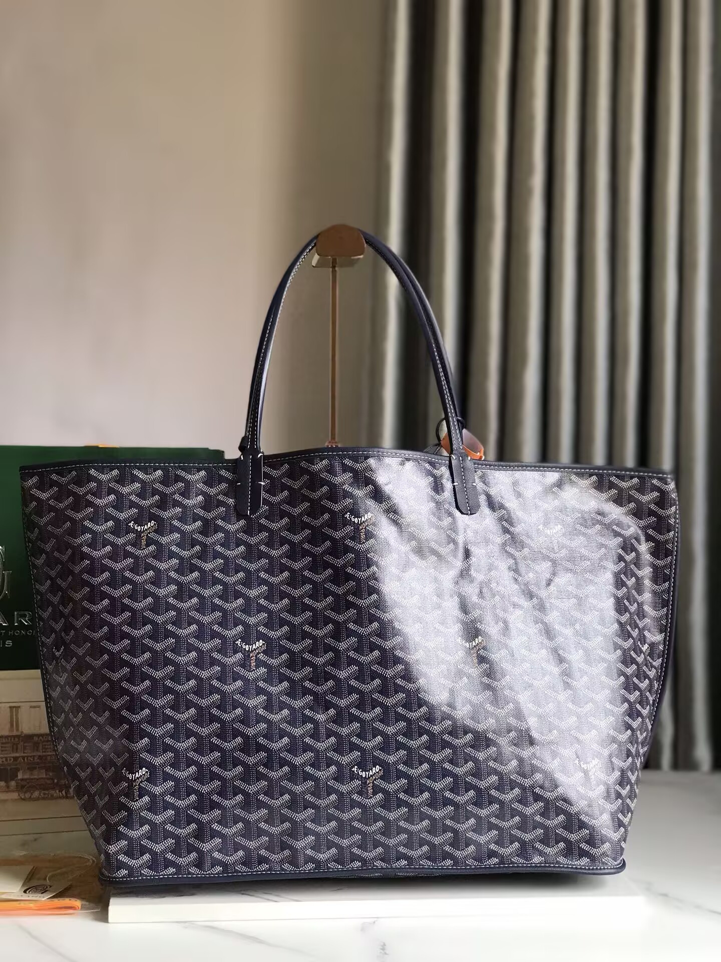 G09ard anjou gm bag 39x32x19cm