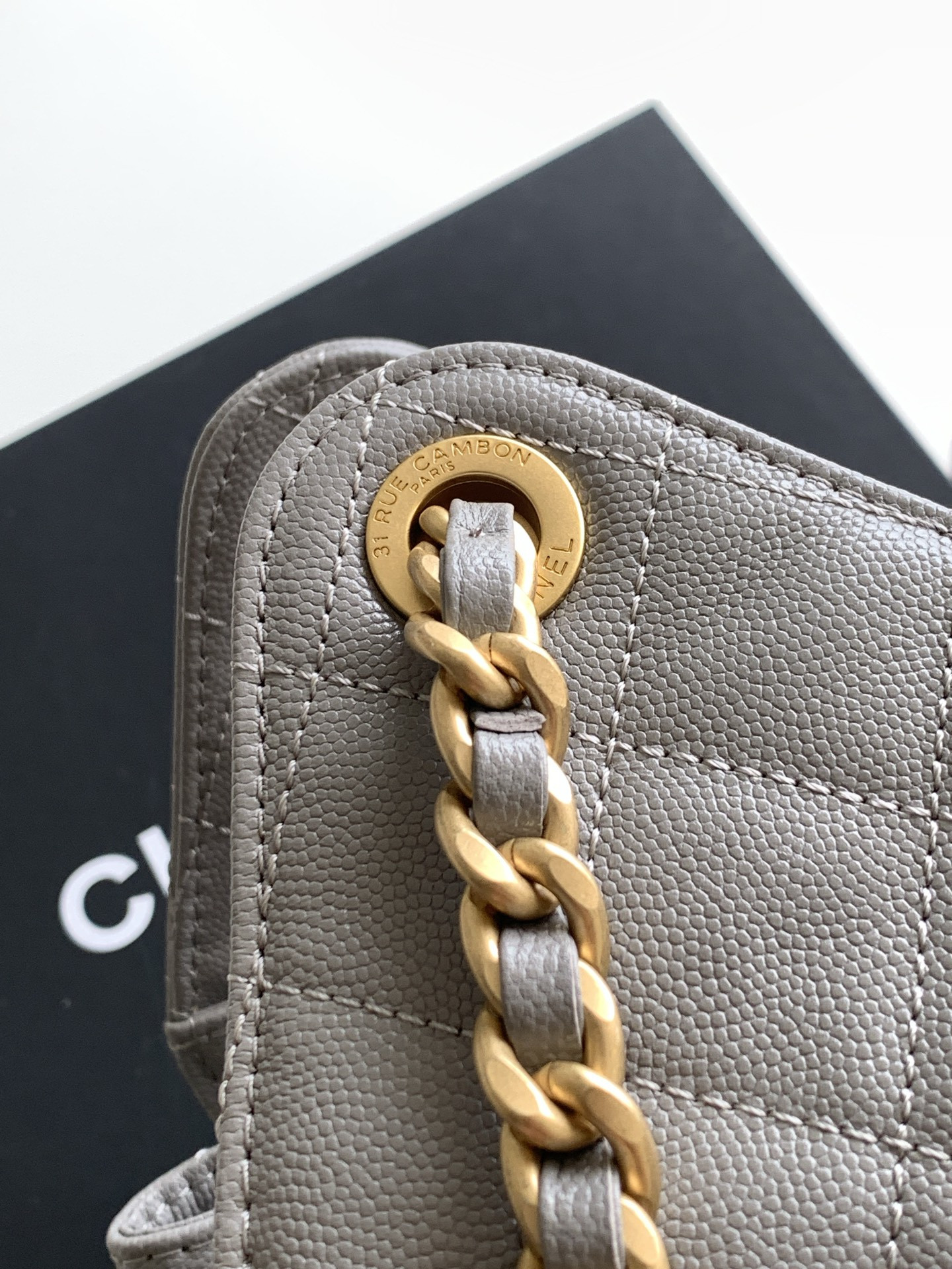 CHANEL 25C Bucket BAG 40x30x15cm