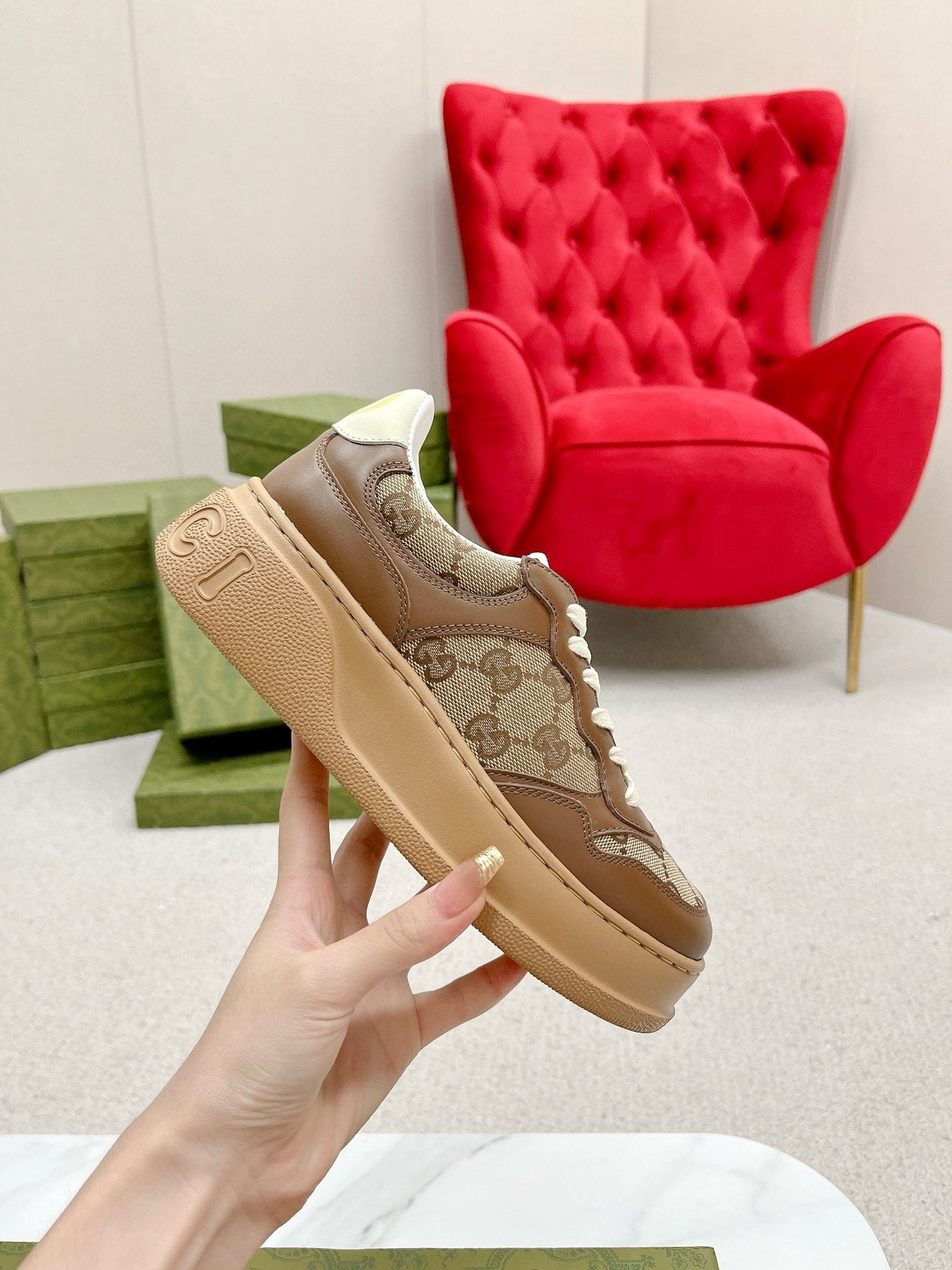 UA Gvc*1 GG Low-top Platform Sneakers