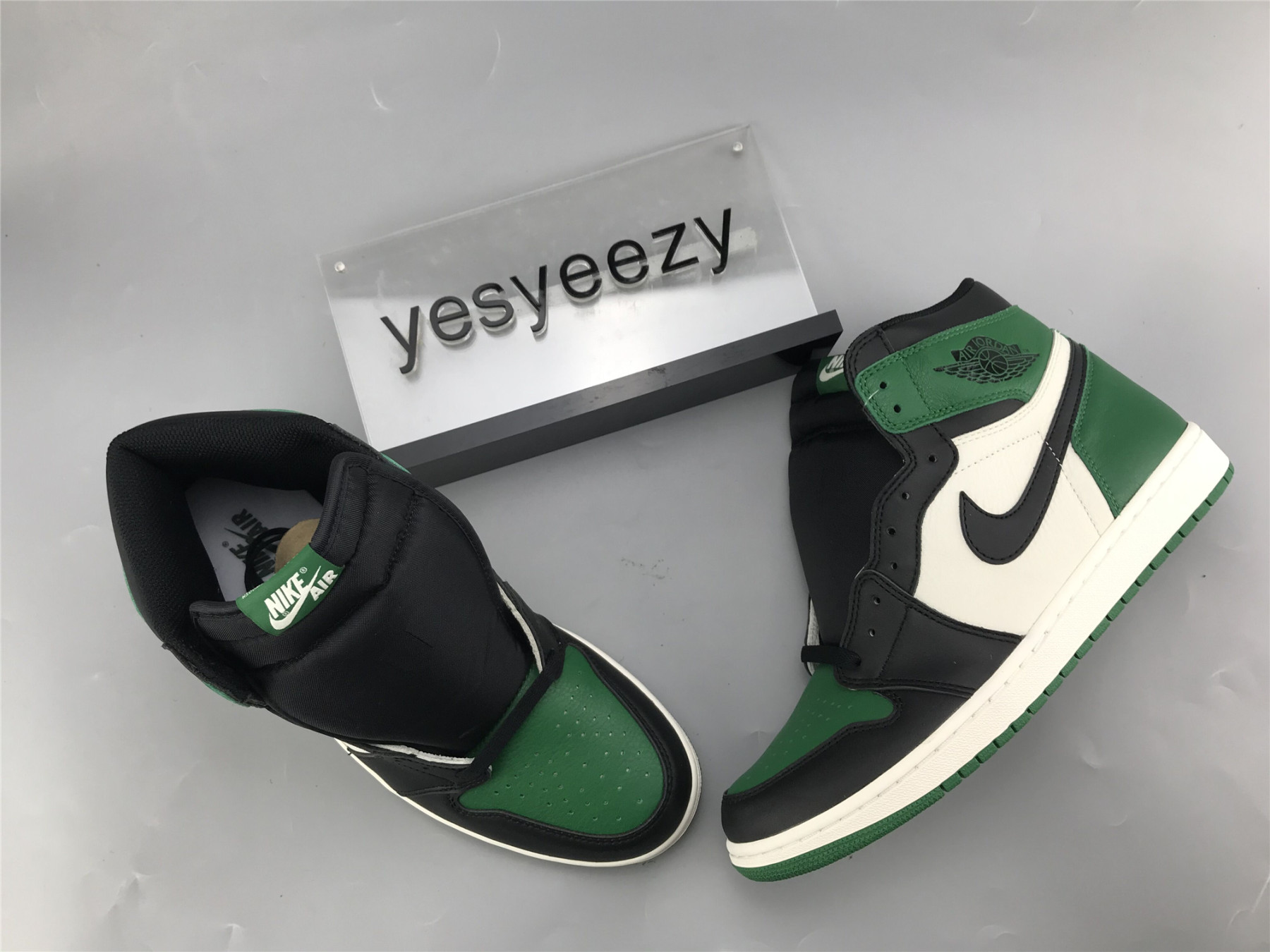 UA AIR JORDAN 1 RETRO HIGH OG "PINE GREEN"