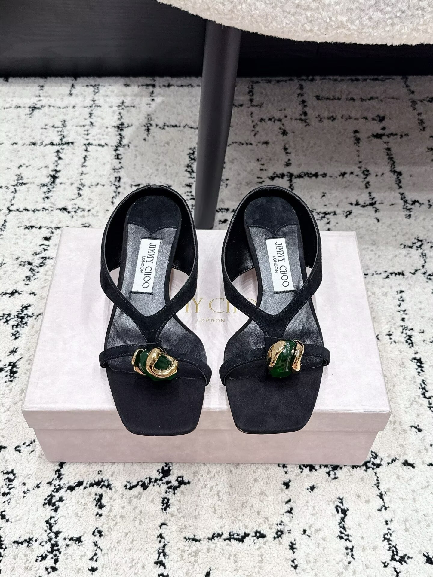 ua J1m*y Ch00 emeri sandals