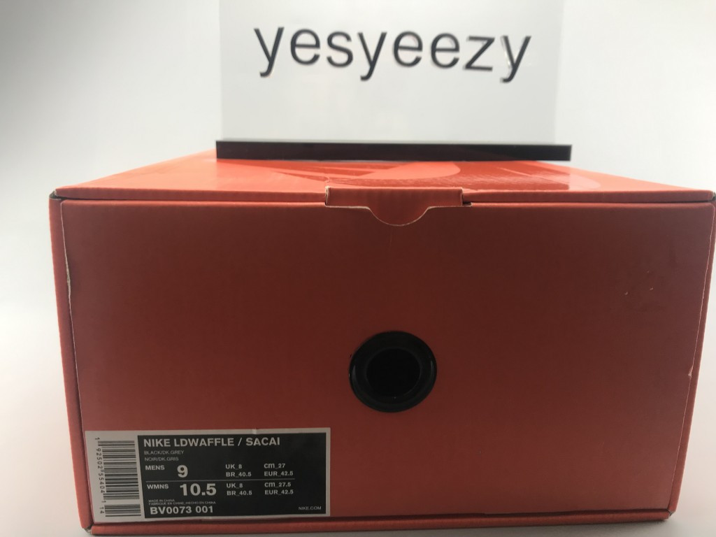 UA NIKE LDWAFFLE/SACAI BLACK ANTHRACITE