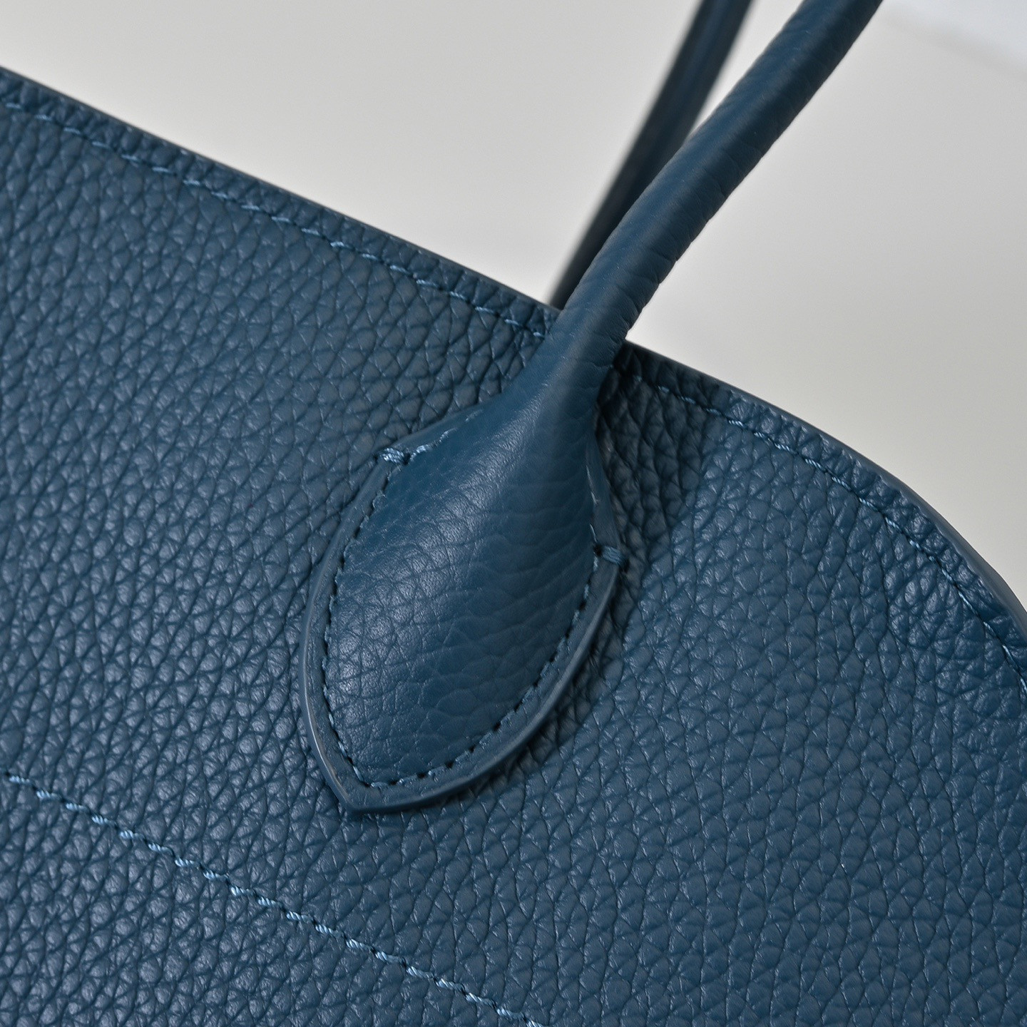 The R0w MARGAUX 12 32x15x25cm