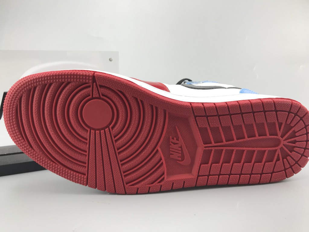 UA AIR JORDAN 1 RETRO HIGH OG 