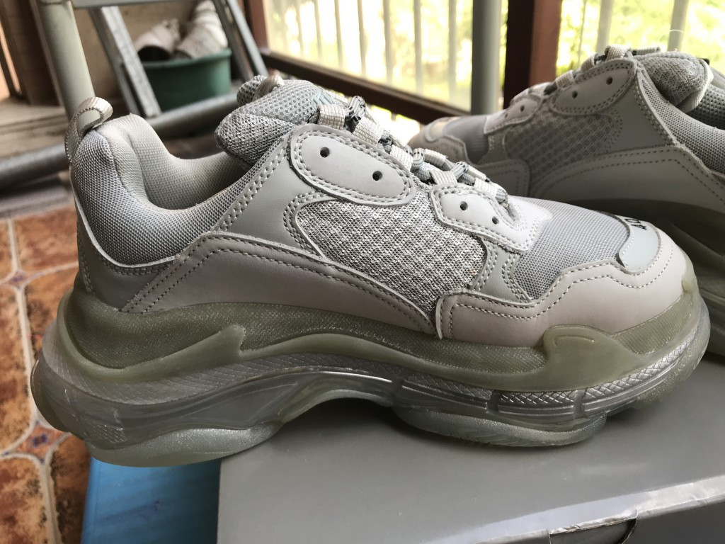 UA TRIPLE S CLEAR SOLE TRAINERS GREY