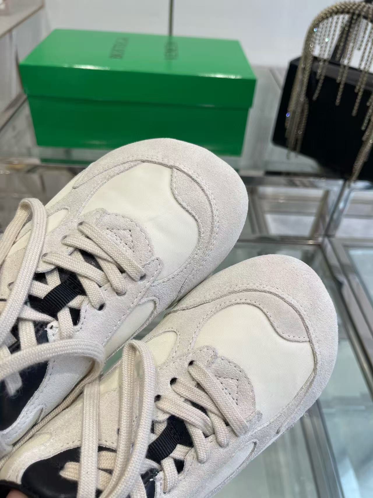 UA B0tt*ga Ven*ta Orbit Sneakers