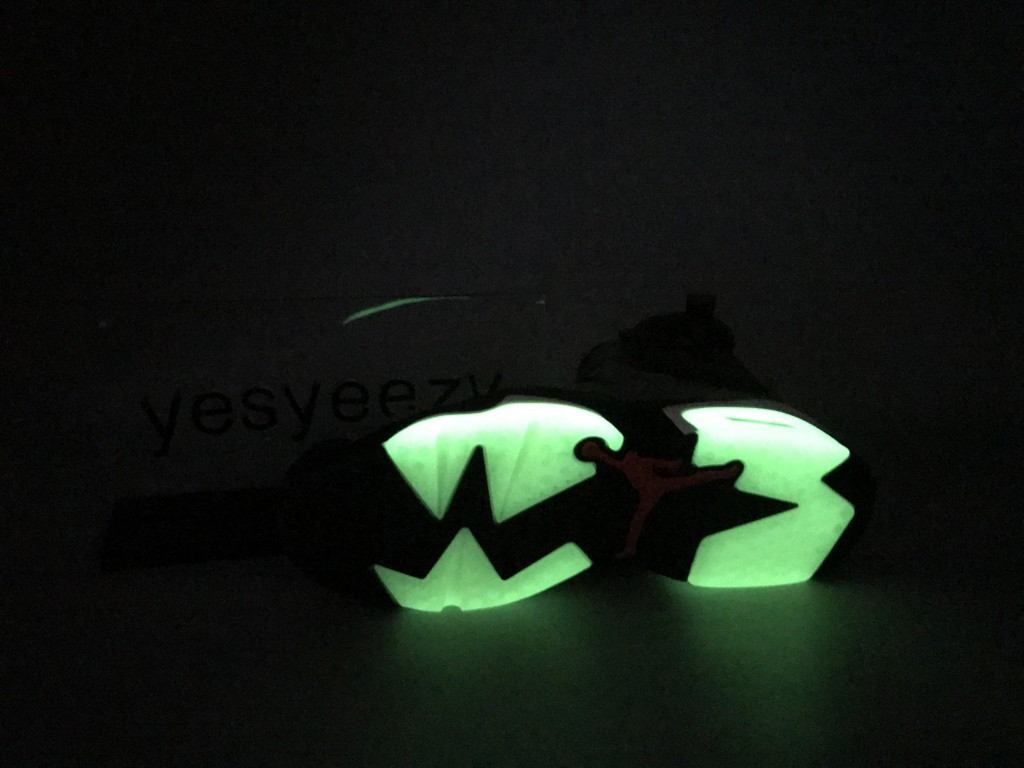 UA TRAVIS SCOTT X AIR JORDAN 6 RETRO 