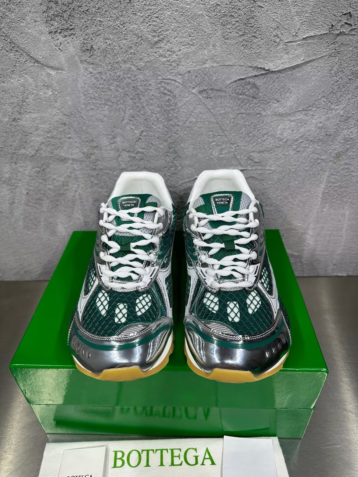 UA B0tt*ga Ven*ta Orbit Sneaker