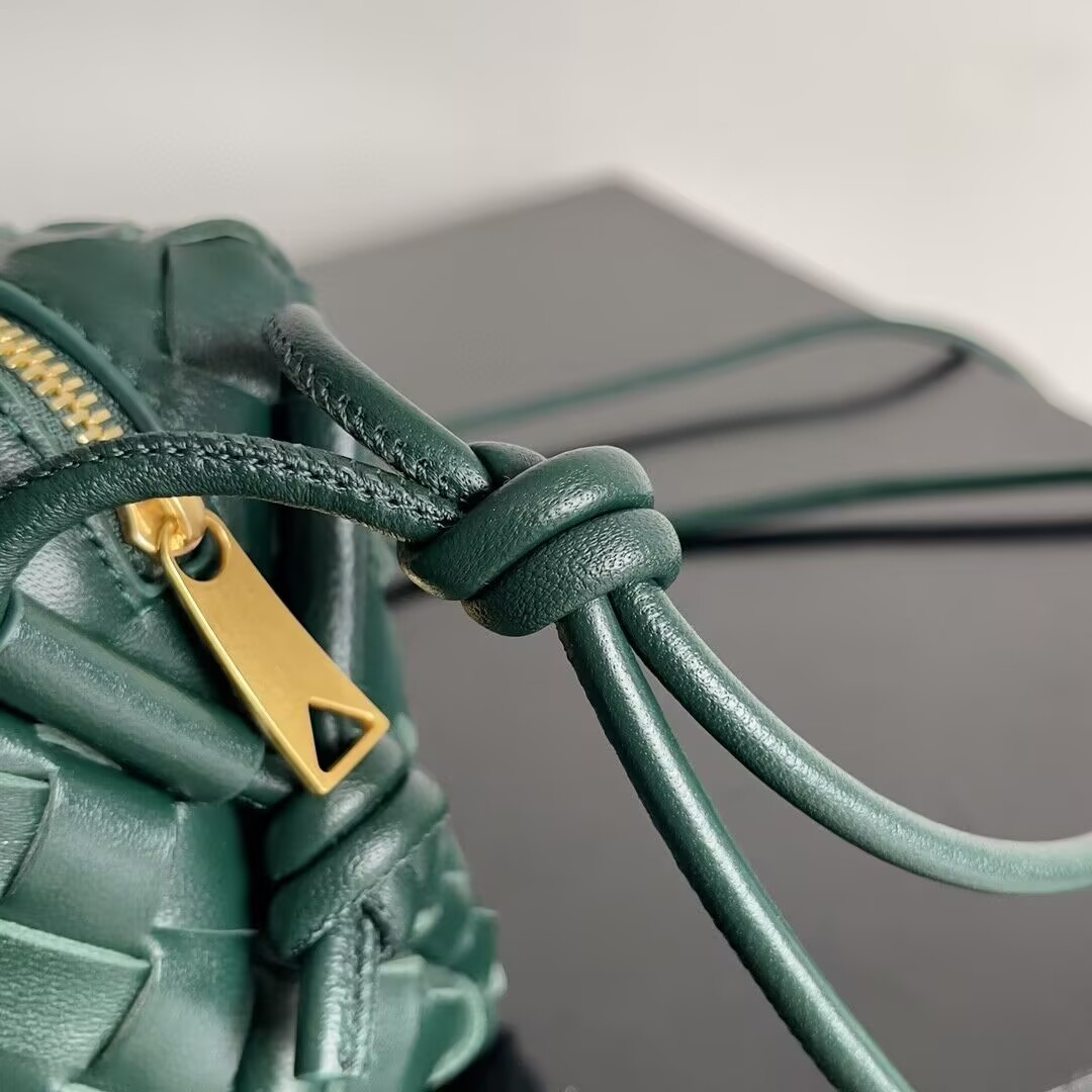 B0tt*ga Ven*ta Small Loop Cross-Body Bag 17x10x6cm