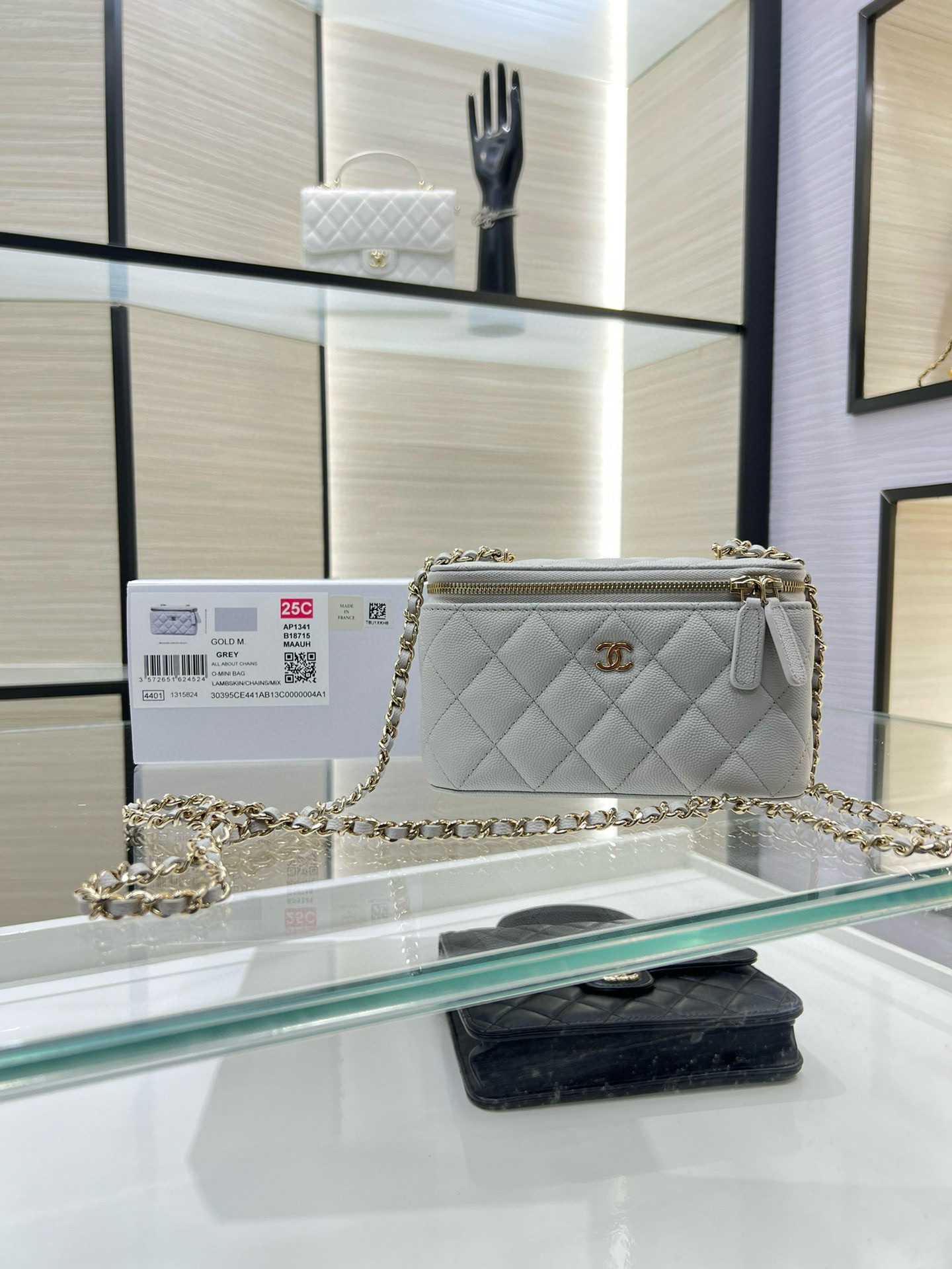 Ch**el Clutch With Chain 10x16x8cm