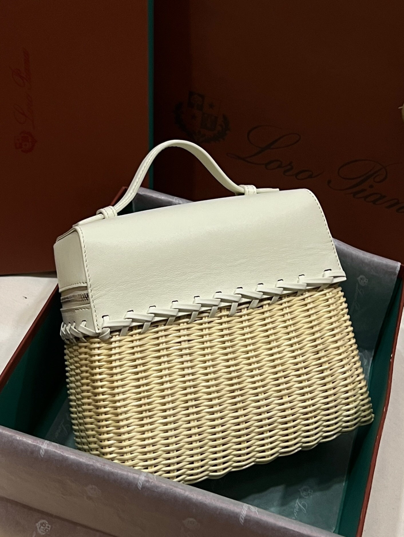L0r0 P1ana Extra Pocket L19 Wicker Bag 17.5x21x10cm
