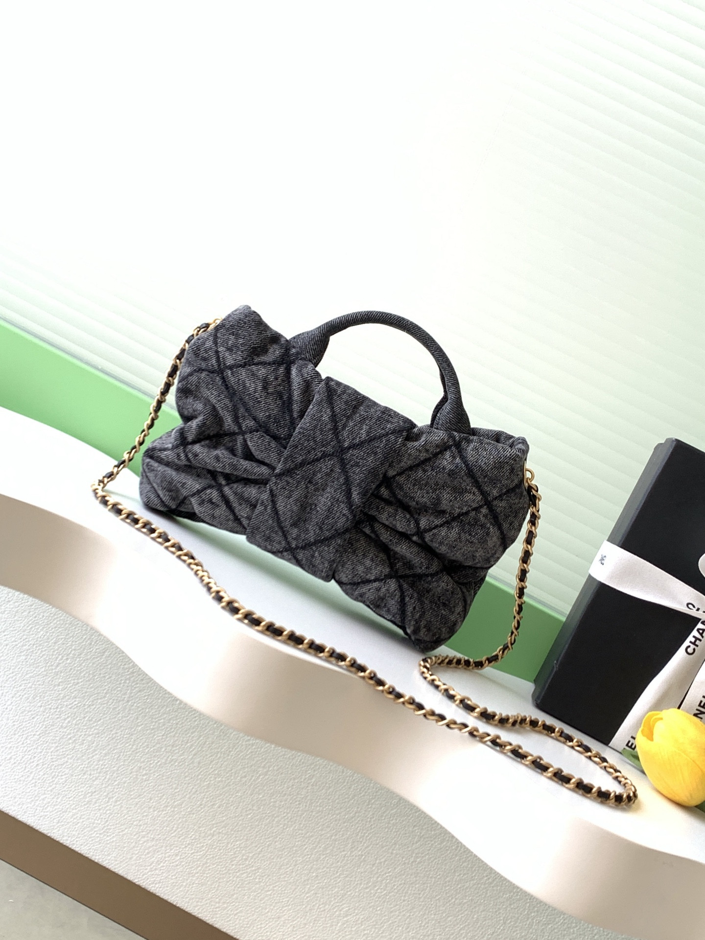 Ch**el mini bow bag 18x26x5cm