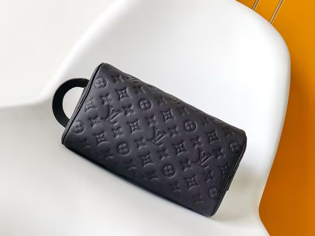 LV DOPP KIT Toilet Bag M59478 15x16.5x28cm