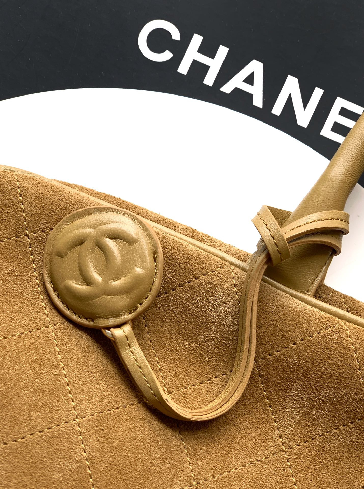 Chanel Boston Bag 41x31x23cm