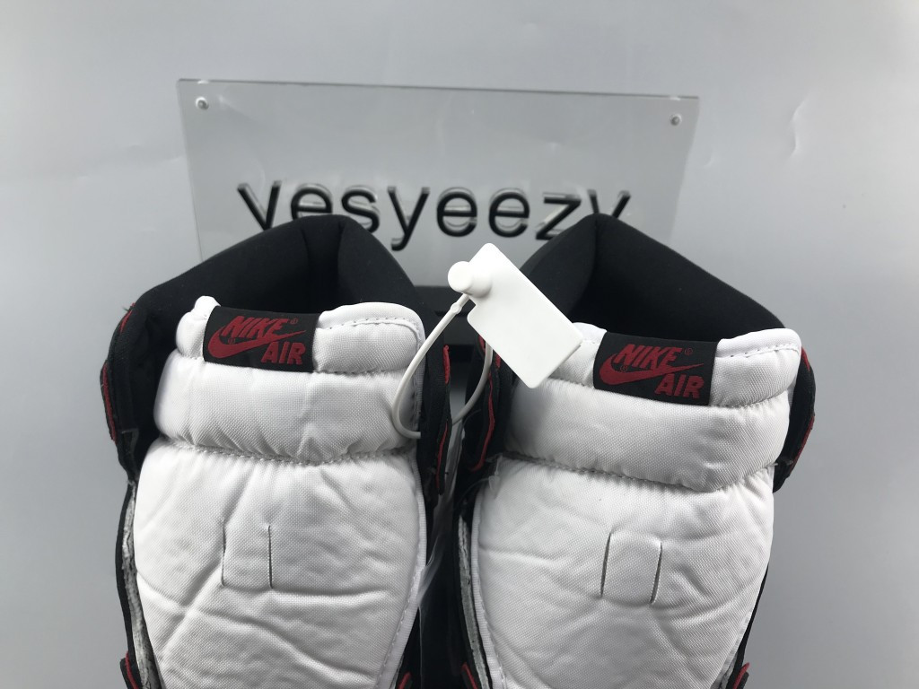 UA AIR JORDAN 1 RETRO HIGH OG 