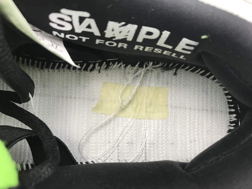 UA NIKE SB DUNK LOW PRO OG "PANDA PIGEON"