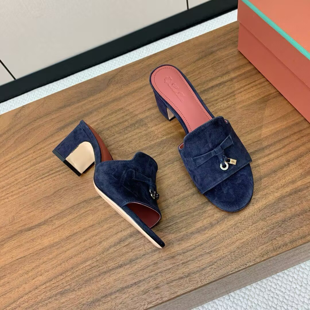 UA L0r0 P1ana Summer Charms Sandal