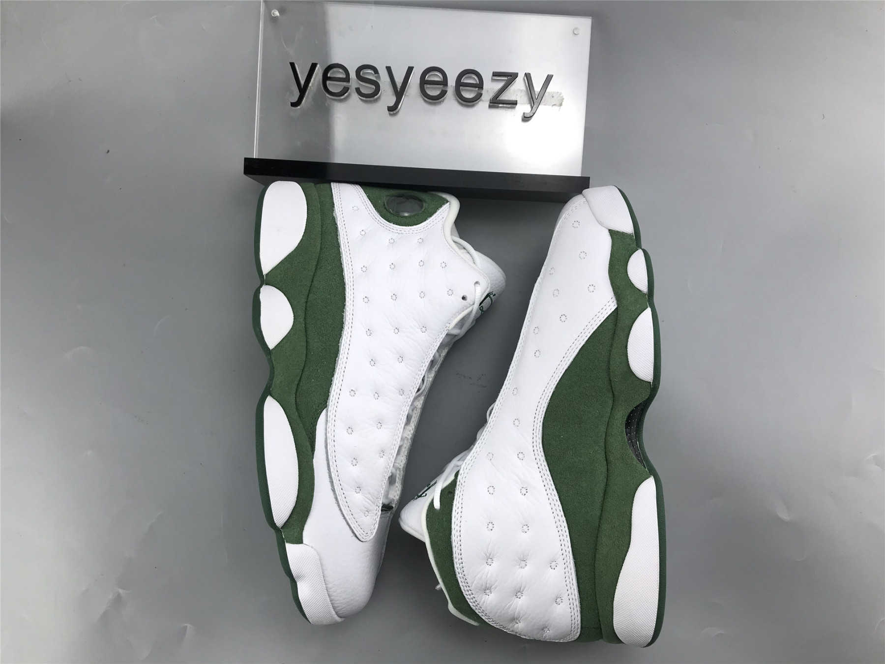 UA AIR JORDAN 13 RETRO 