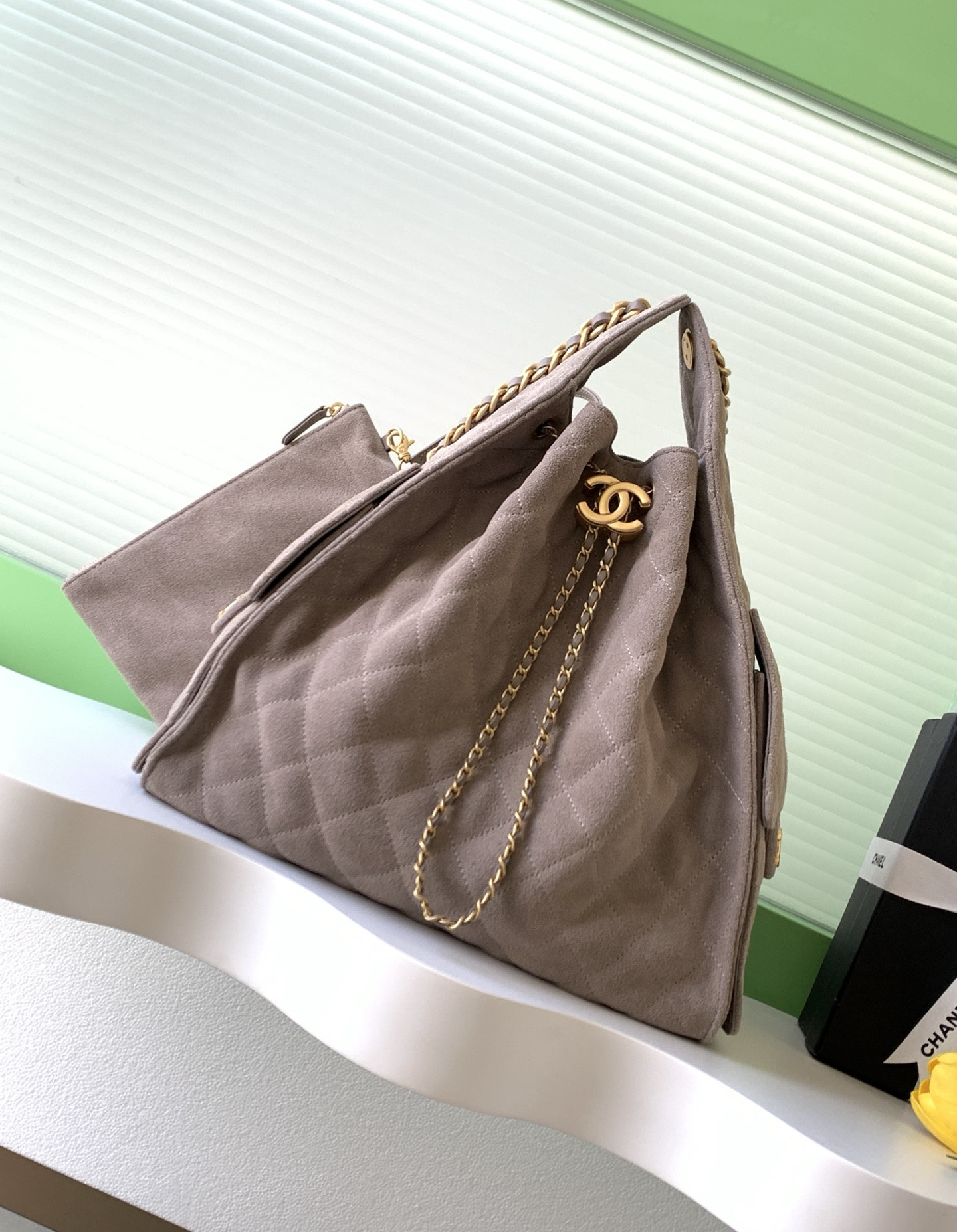 Ch**el 25c bucket bag 40x30x15cm