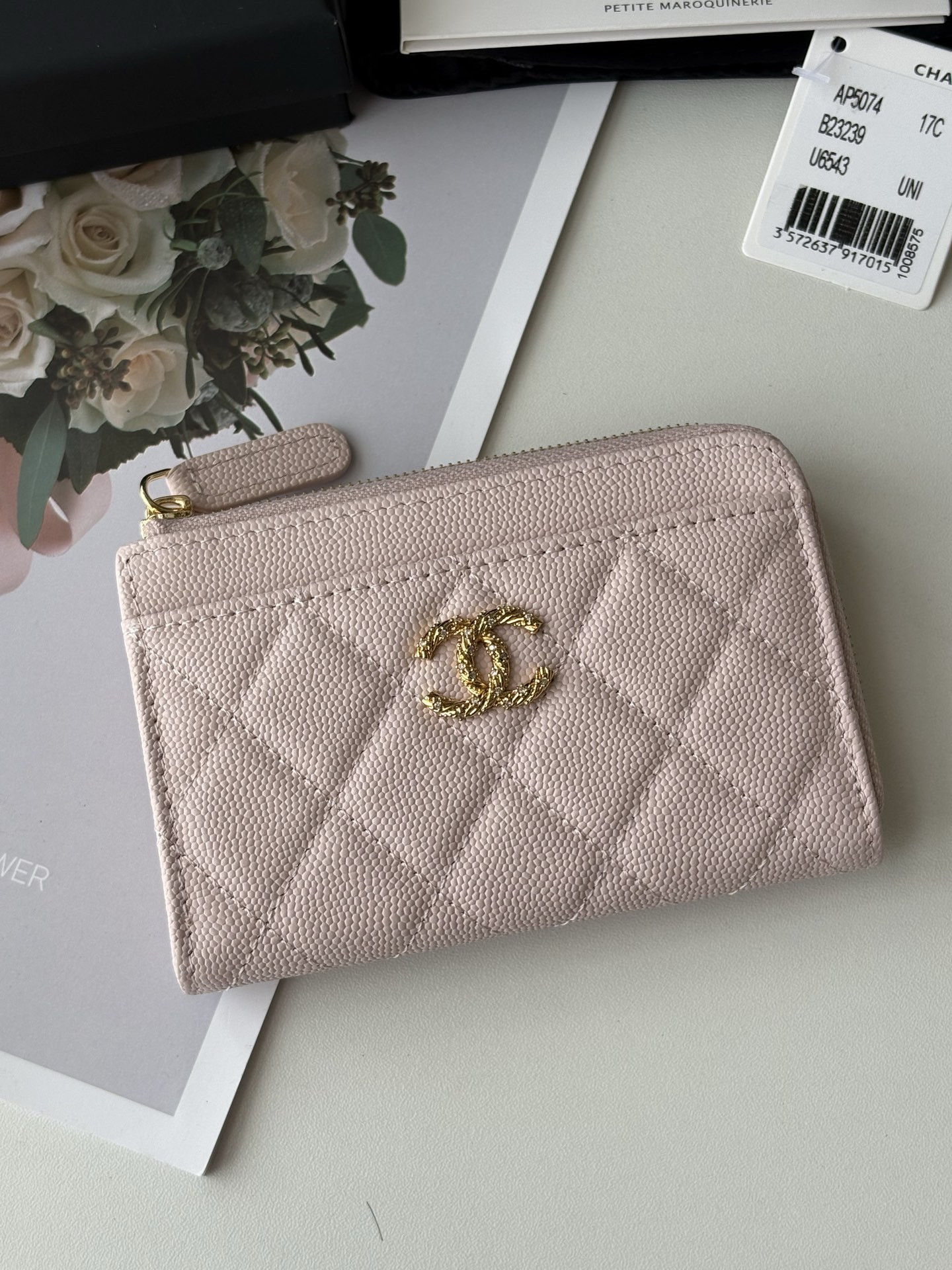 Ch**el Classic Zippered Card Holder AS5074 13x9x2cm