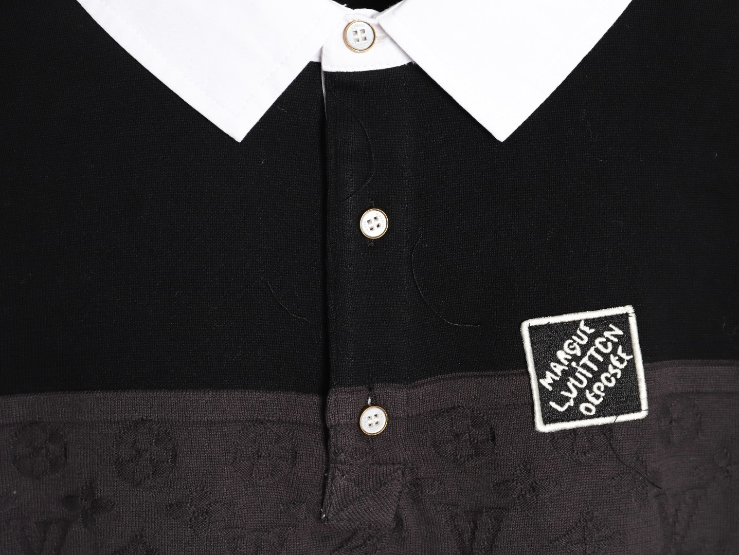 L0vis Vvtt0n Hoodies