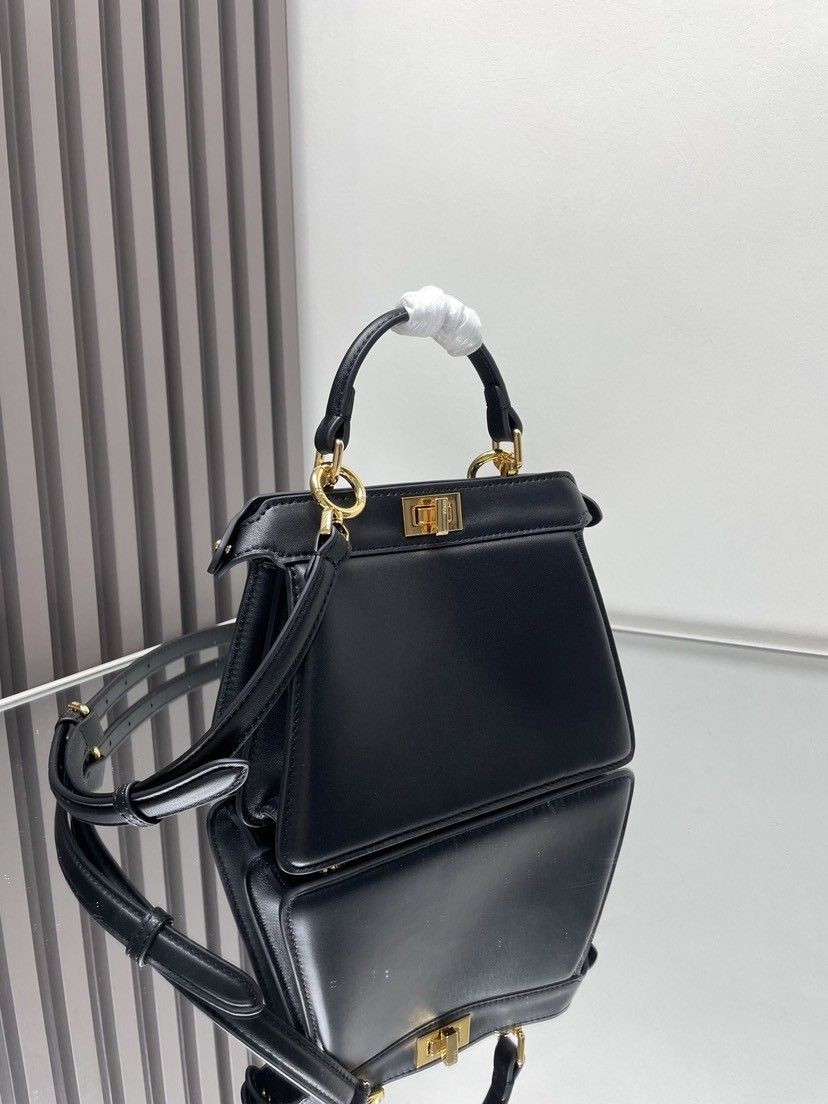 F**di Peekaboo ISeeU Petite 20x11x15.5cm