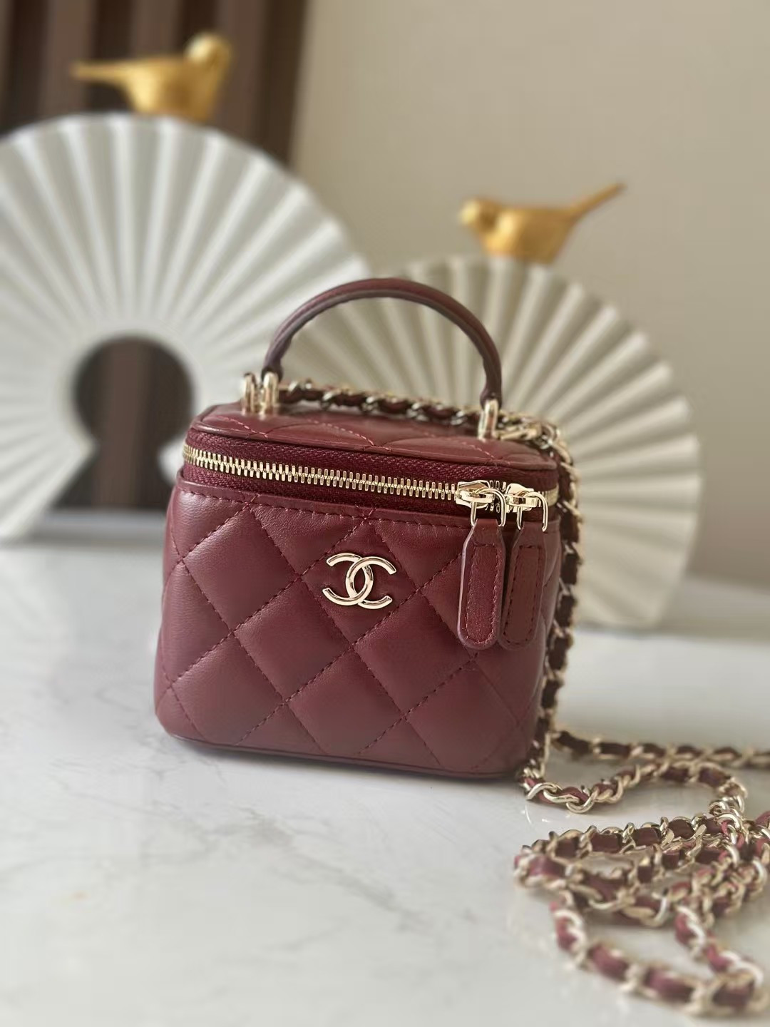 Ch**el Classic Top Handle Vanity Case with Chain 10x7x9cm