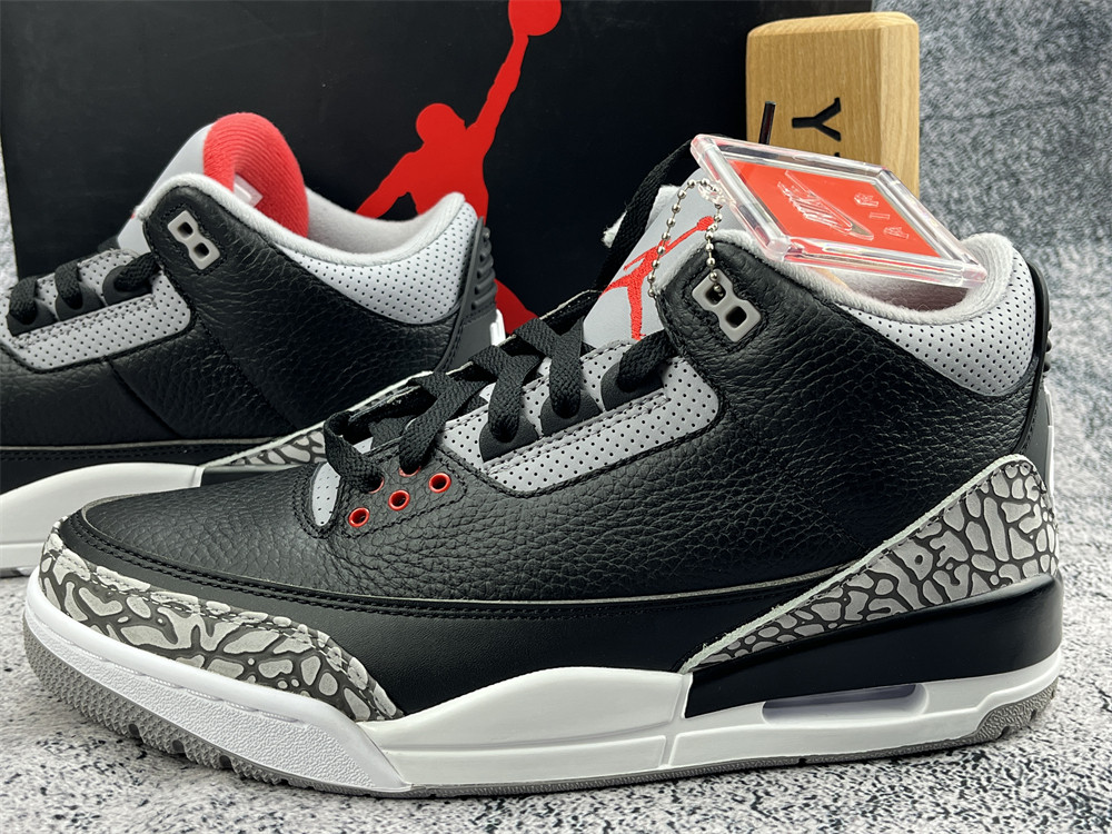 UA AIR JORDAN 3 RETRO OG 