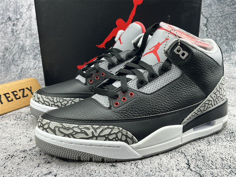 UA AIR JORDAN 3 RETRO OG 