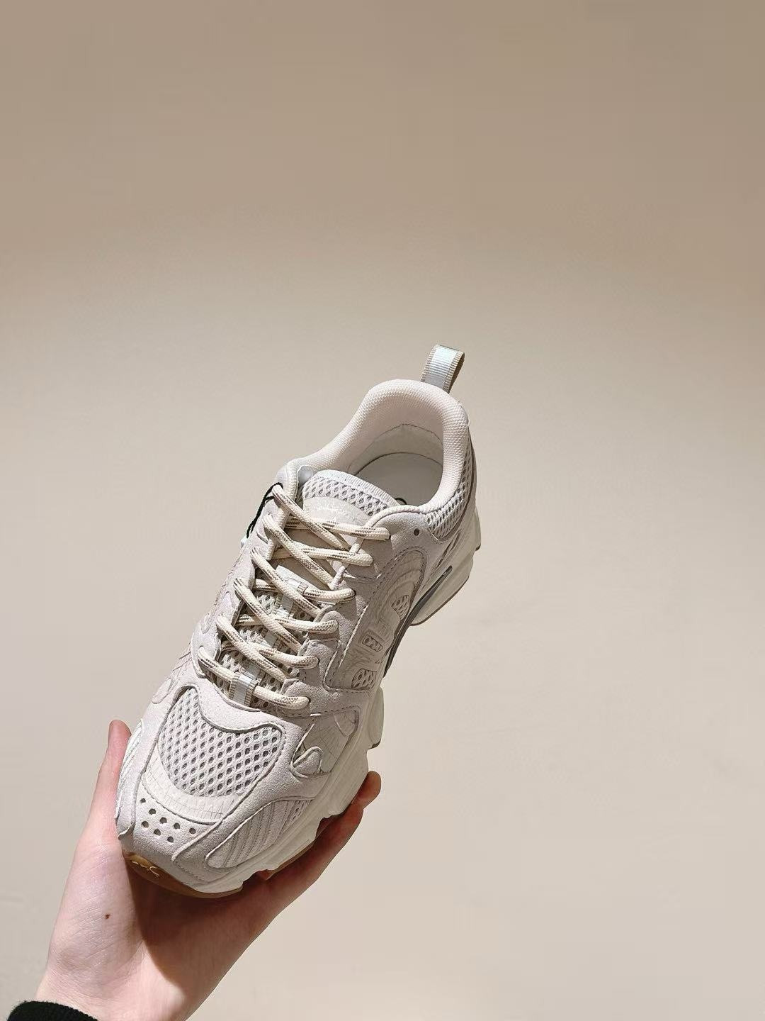 UA D10r Chrono Sneakers