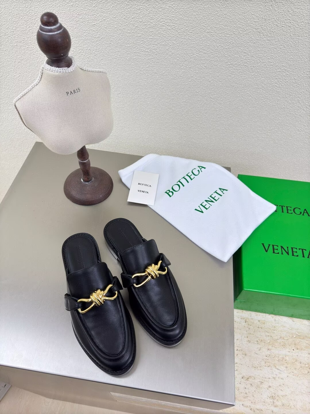 UA B0tt*ga Ven*ta Astaire Mules