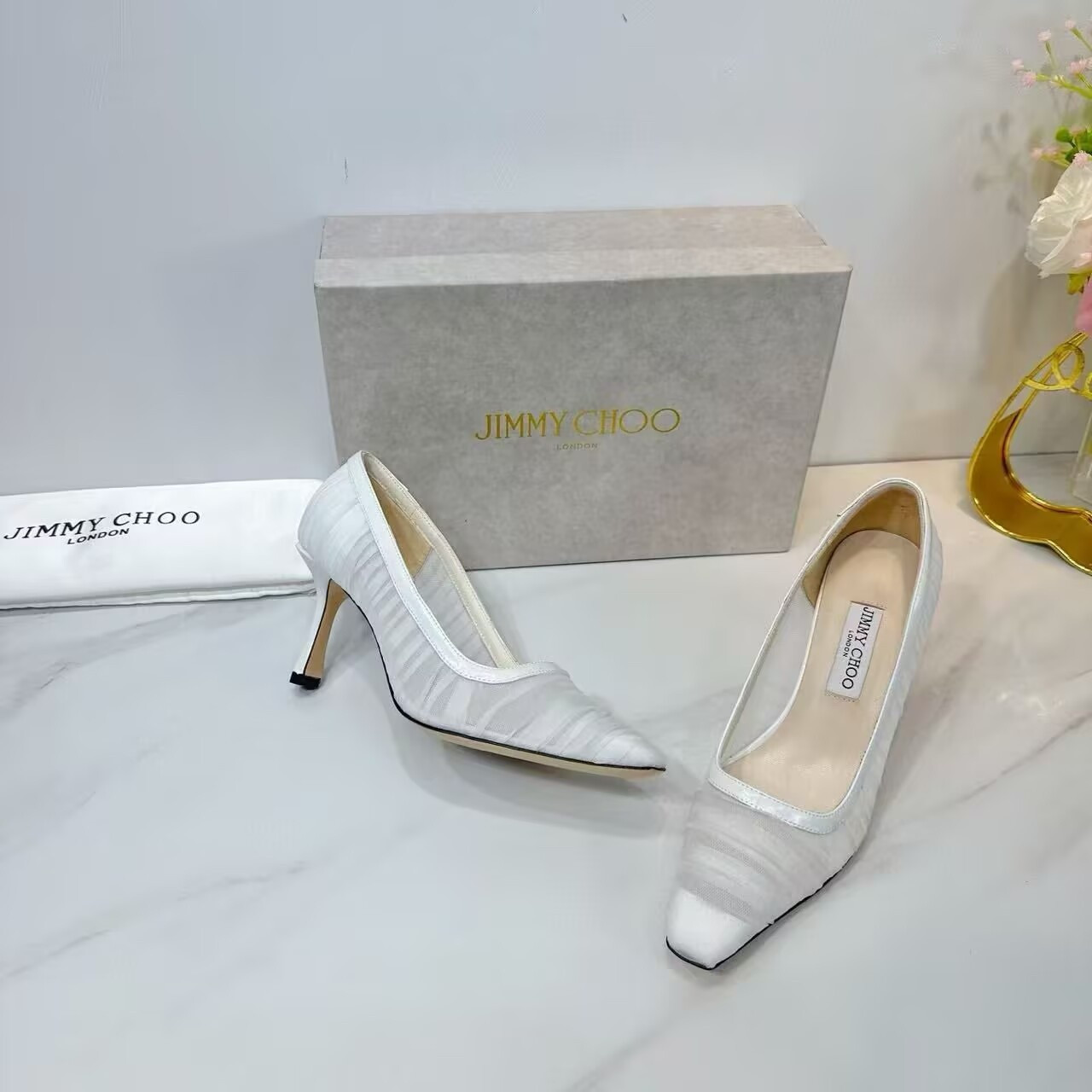 UA J1m*y Ch00 Ivory Tulle and Nappa Pumps
