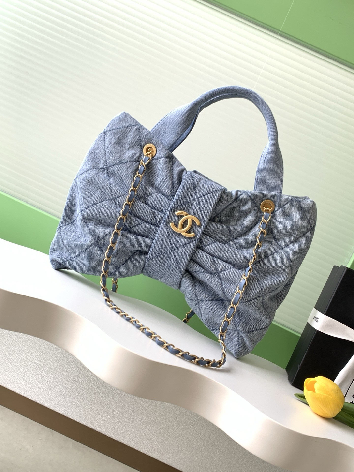 Ch**el mini bow bag 18x26x5cm