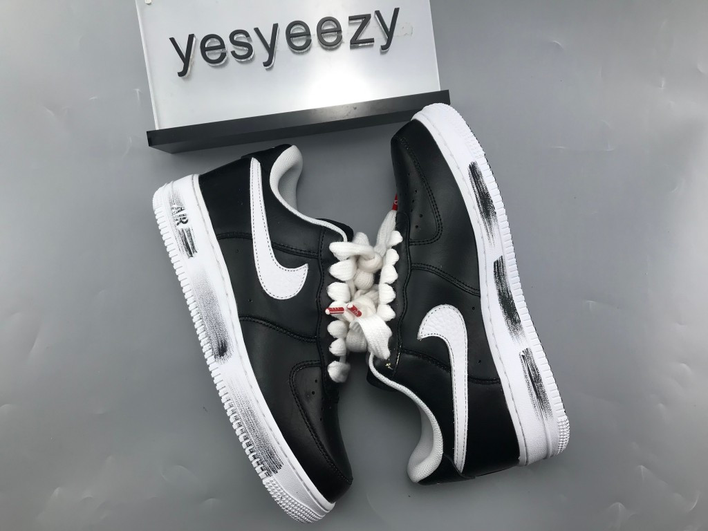 UA NIKE PEACEMINUSONE X AIR FORCE 1 LOW "PARA-NOISE"