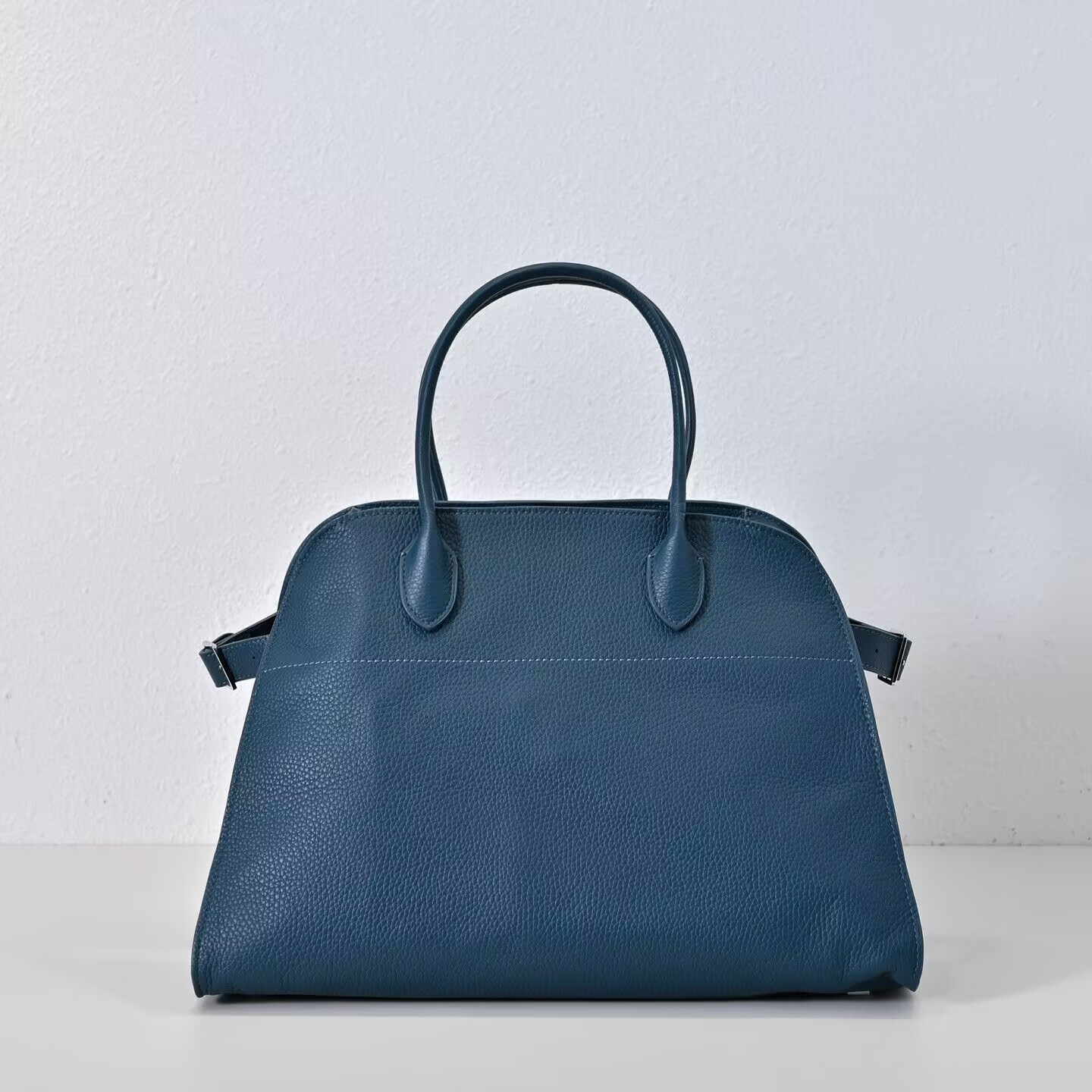 The R0w MARGAUX 15 38.5x16x30cm