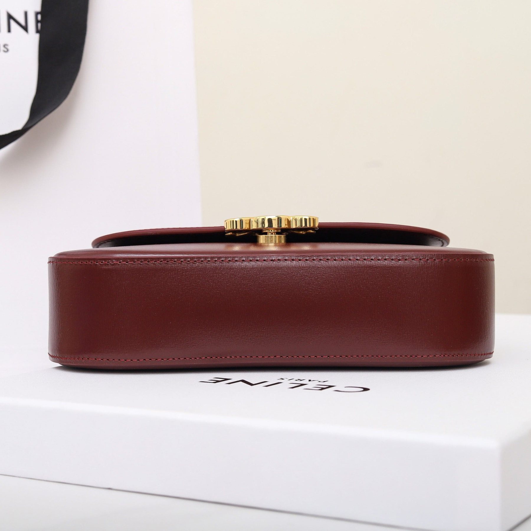 Celine TEEN CELINE LOLA IN shiny calfskin 20x11.5x5cm