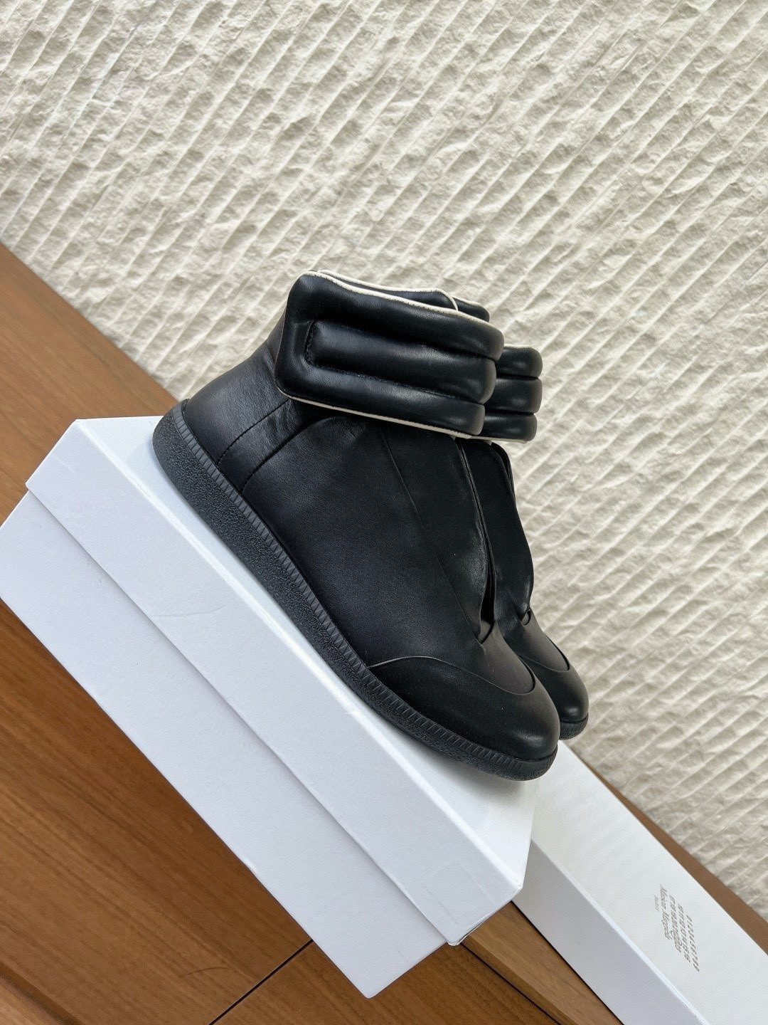 UA Ma1s0n Marg*e1a Future Sneaker