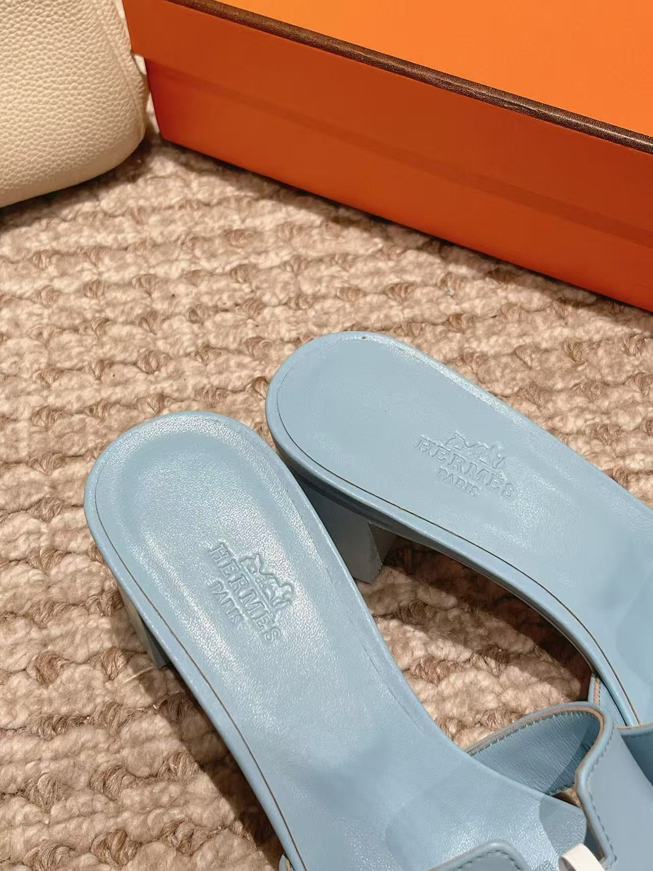 UA H**me5 Oasis Sandal