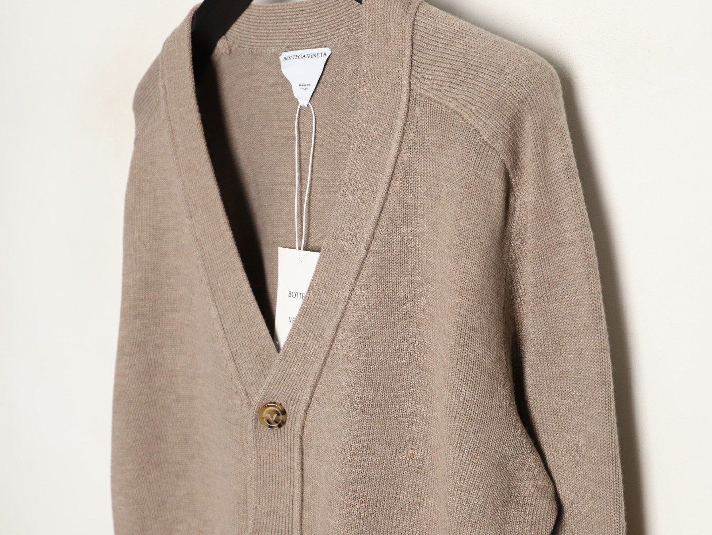 b0tt*ga Ven*ta cardigan sweaters