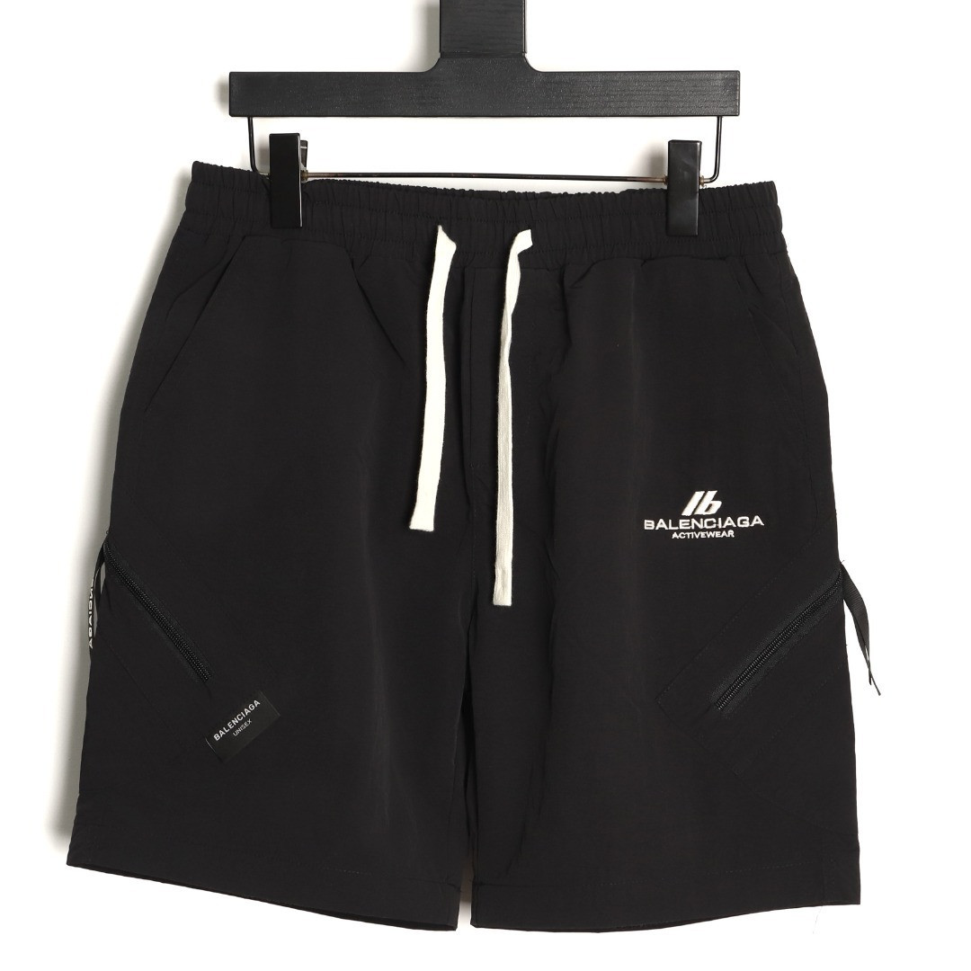 Ba1en*iaga shorts